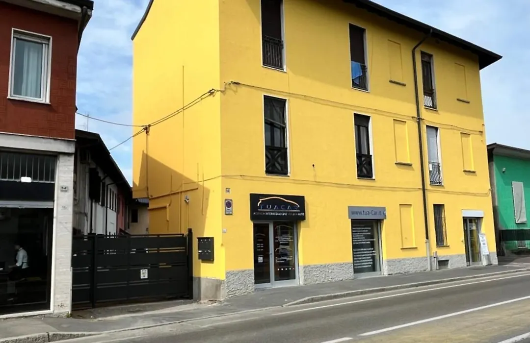 Room Saronno + B&B-1